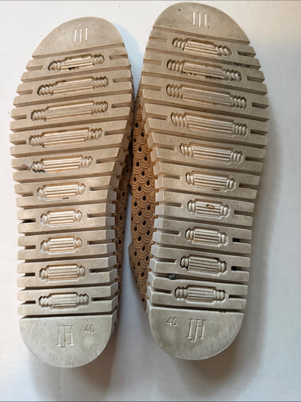 Ilse Jacobsen beige/tan Perforated Slip-On Flats - Picture 2 of 2